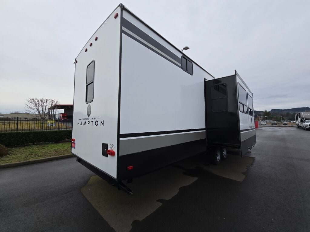 2024-Crossroads-Hampton-378DBB-Destination-Trailer-Stock-CC5004-on-sale-at-Poulsbo-RV-3.jpg