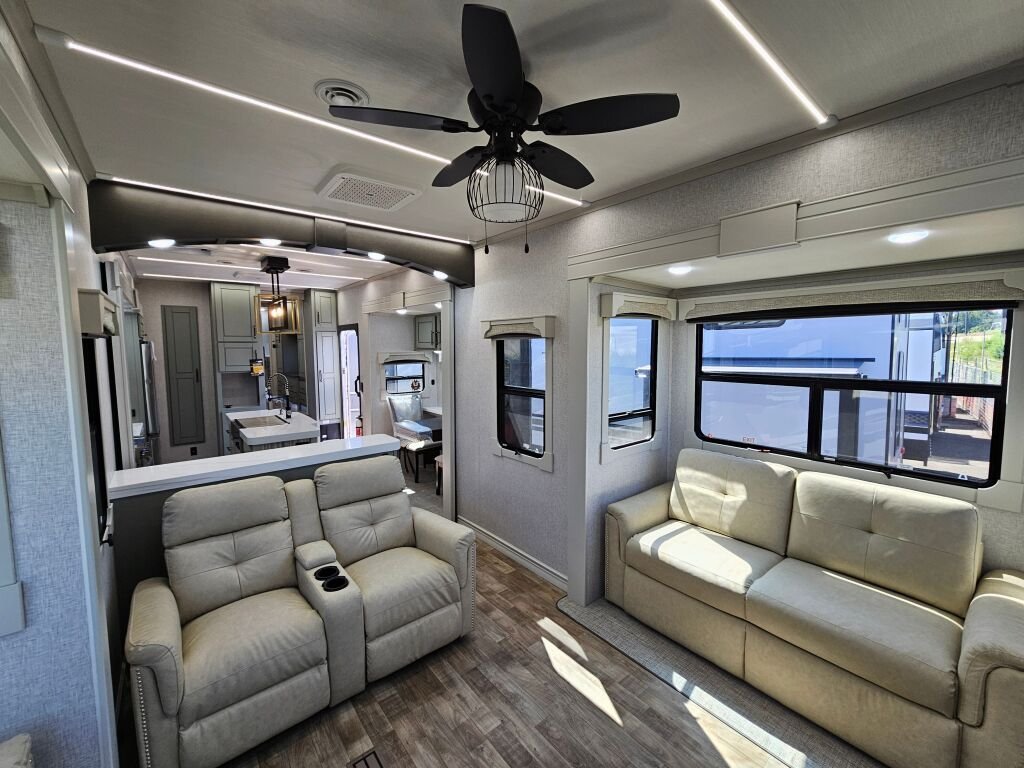 2024-Crossroads-Redwood-RW4150RD-Fifth-Wheel-Stock-K5986-on-sale-at-Poulsbo-RV-10.jpg