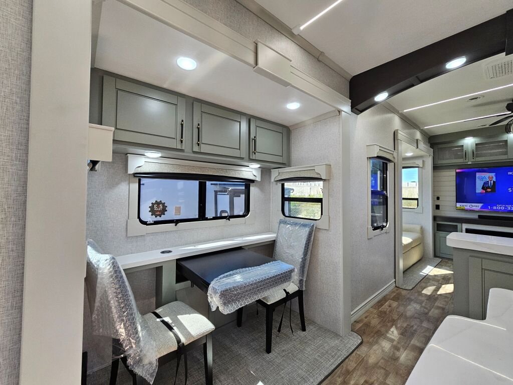 2024-Crossroads-Redwood-RW4150RD-Fifth-Wheel-Stock-K5986-on-sale-at-Poulsbo-RV-8.jpg