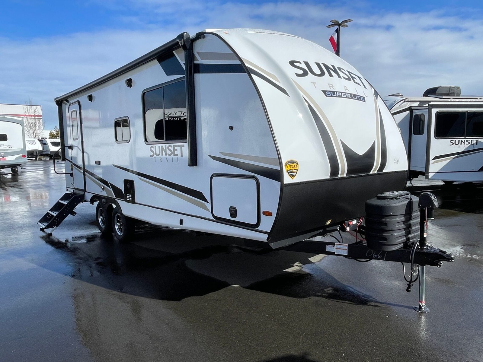 2024-Crossroads-Sunset-Trail-Super-Lite-SS212RB-Travel-Trailer-Stock-S584-on-sale-at-Poulsbo-RV-21-scaled-1.jpg