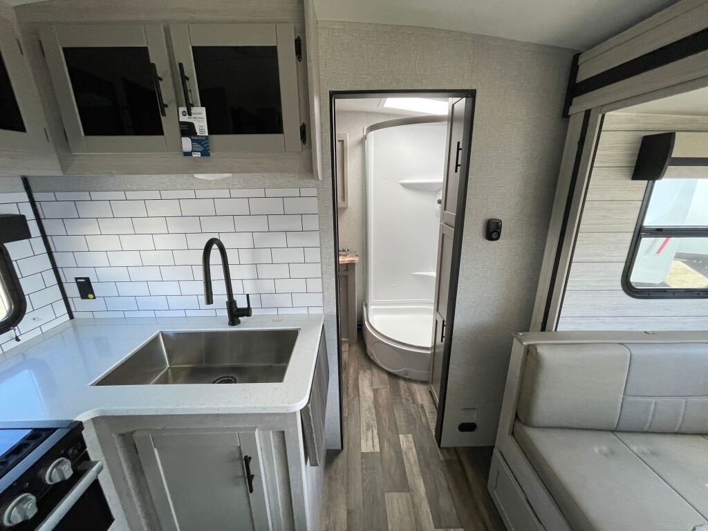 2024-Crossroads-Sunset-Trail-Super-Lite-SS253RB-Travel-Trailer-Stock-S617-on-sale-at-Poulsbo-RV-13.jpg