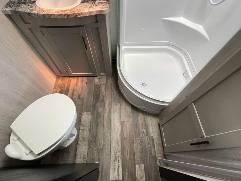 2024-Crossroads-Sunset-Trail-Super-Lite-SS253RB-Travel-Trailer-Stock-S617-on-sale-at-Poulsbo-RV-14.jpg