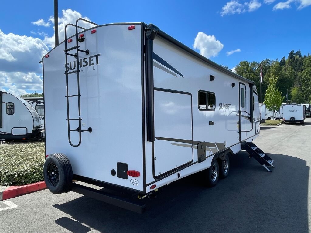 2024-Crossroads-Sunset-Trail-Super-Lite-SS253RB-Travel-Trailer-Stock-S617-on-sale-at-Poulsbo-RV-3.jpg