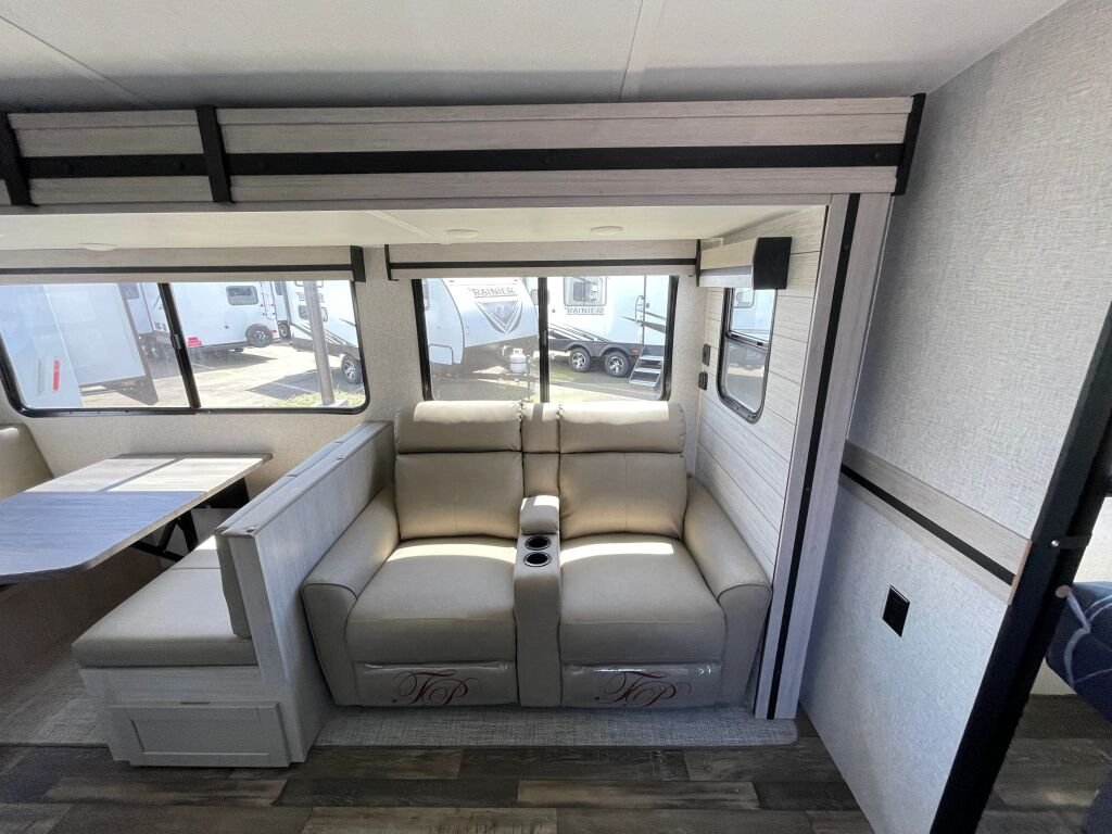 2024-Crossroads-Sunset-Trail-Super-Lite-SS253RB-Travel-Trailer-Stock-S617-on-sale-at-Poulsbo-RV-6.jpg