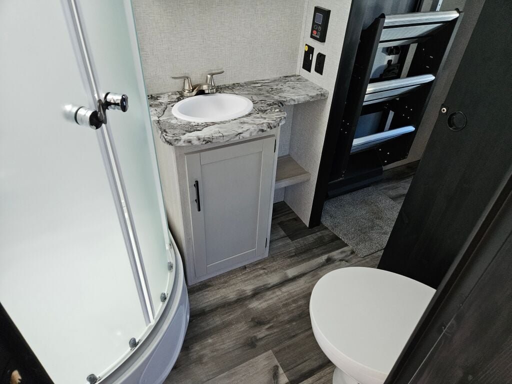 2024-Crossroads-Sunset-Trail-Super-Lite-SS269FK-Travel-Trailer-Stock-E5752-on-sale-at-Poulsbo-RV-8.jpg