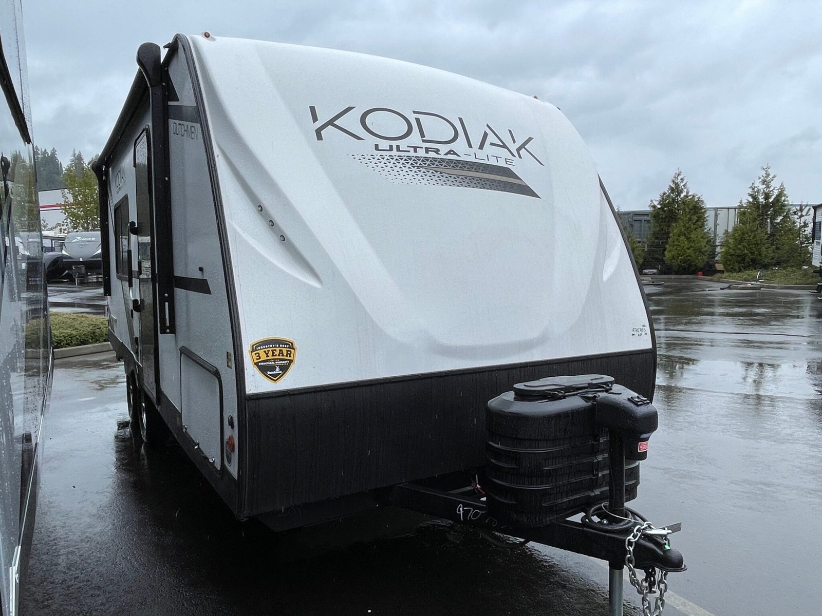 2024-Dutchmen-Kodiak-Ultra-Lite-201QB-Travel-Trailer-Stock-S609-on-sale-at-Poulsbo-RV-20-scaled-1.jpg