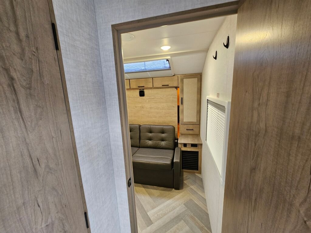 2024-Ember-Touring-Edition-29MRS-Travel-Trailer-Stock-S642A-on-sale-at-Poulsbo-RV-6.jpg