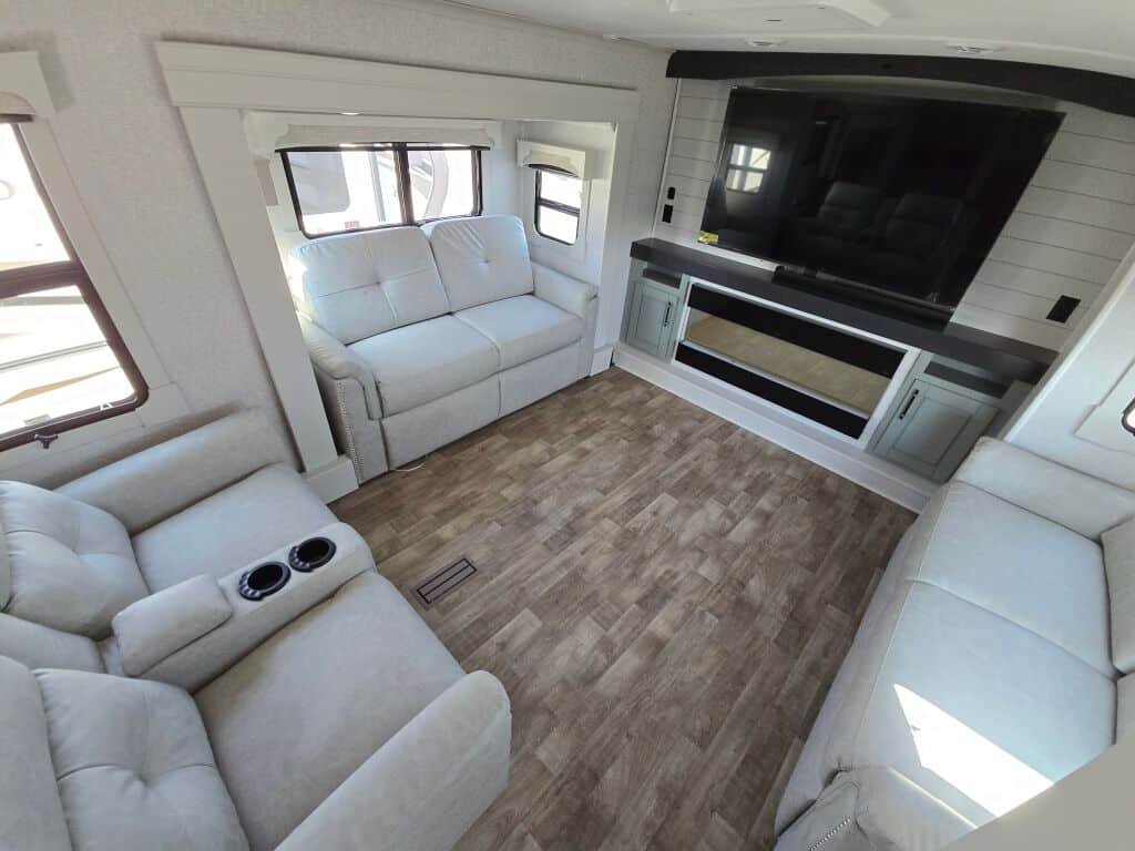 2025-Crossroads-Redwood-RW4200FL-Fifth-Wheel-Stock-M3508-on-sale-at-Poulsbo-RV-8.jpg