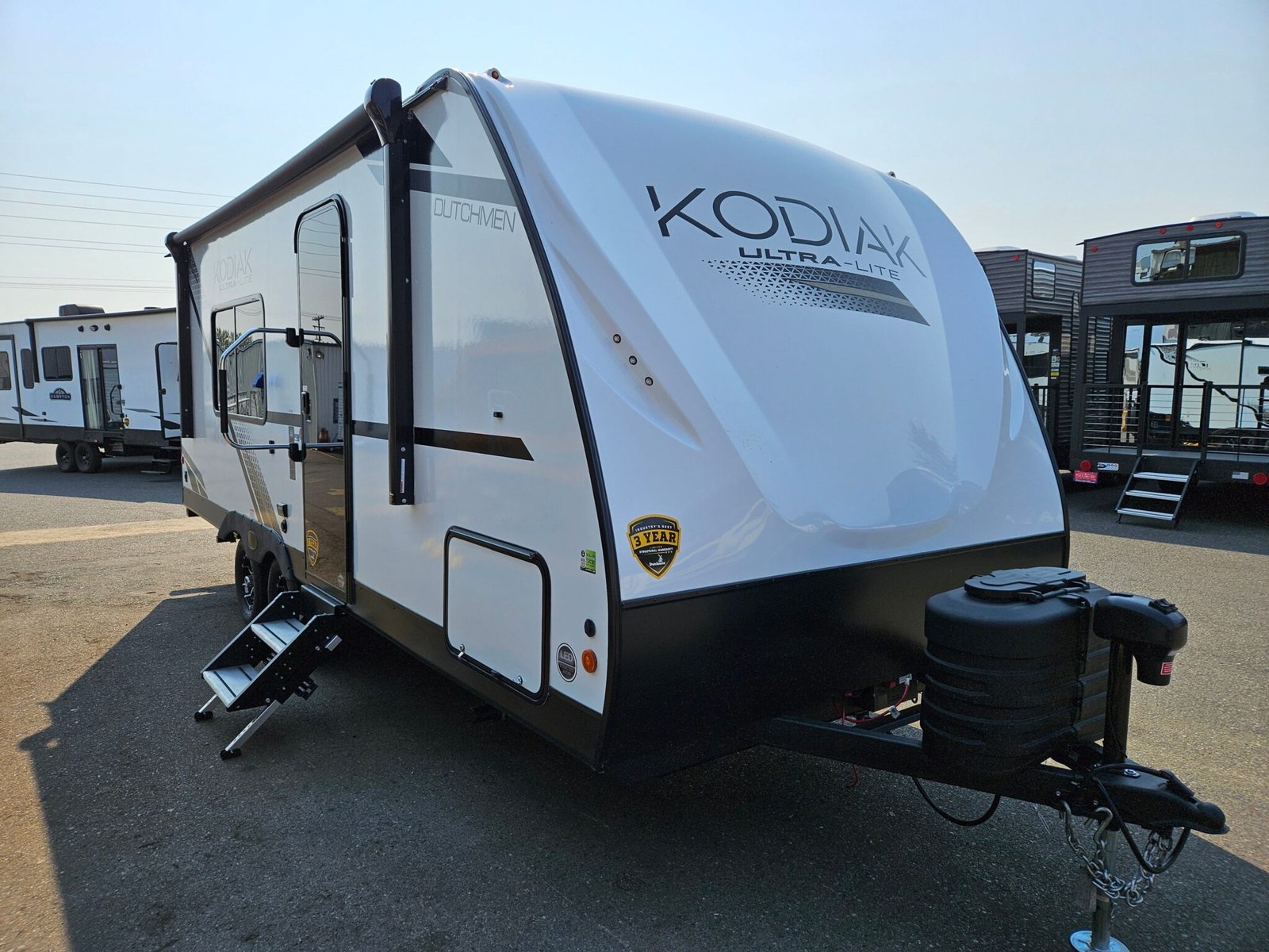 2025-Dutchmen-Kodiak-Ultra-Lite-201QB-Travel-Trailer-Stock-E5805-on-sale-at-Poulsbo-RV-11-scaled-1.jpg