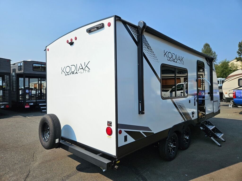 2025-Dutchmen-Kodiak-Ultra-Lite-201QB-Travel-Trailer-Stock-E5805-on-sale-at-Poulsbo-RV-3.jpg