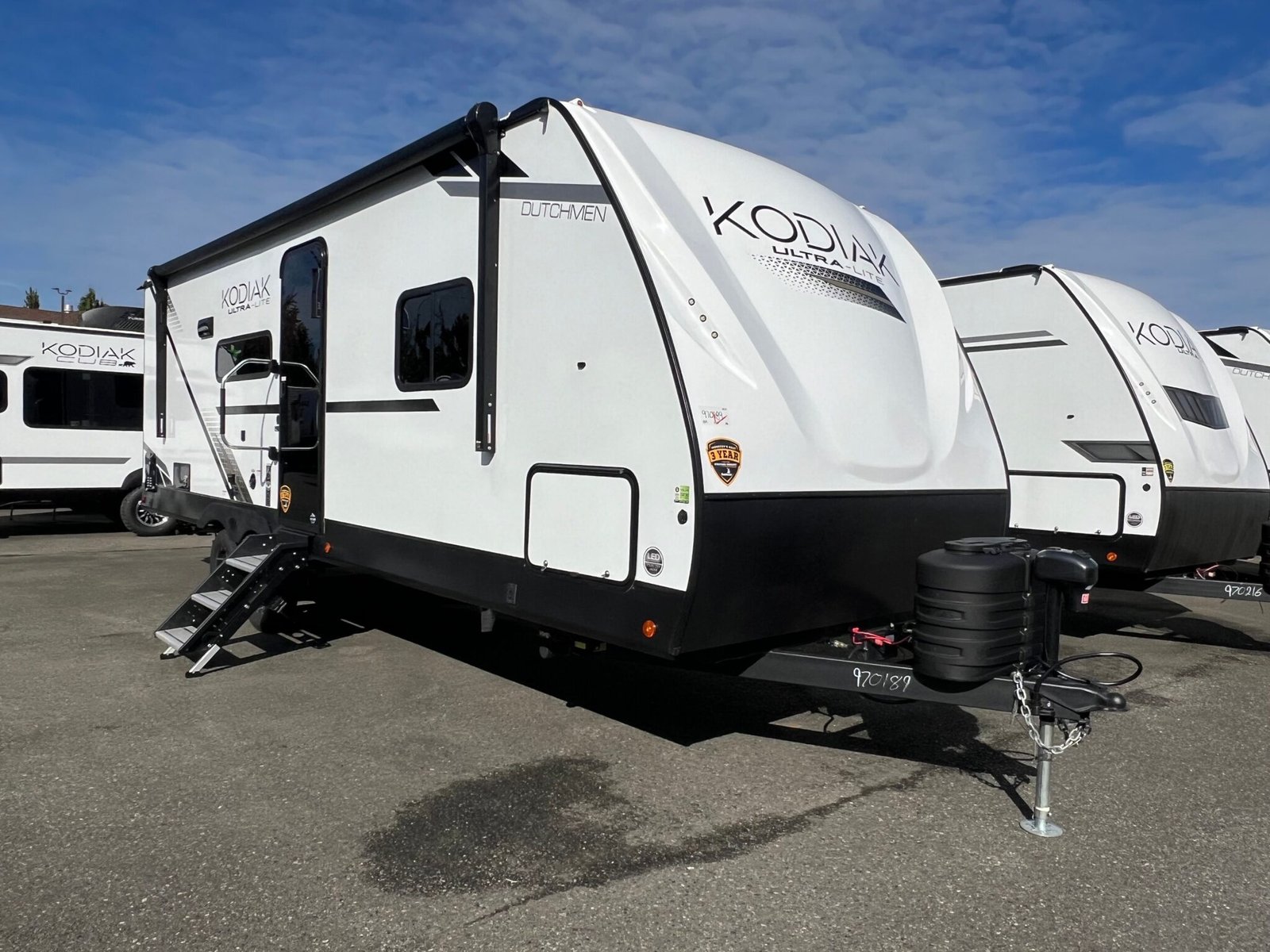 2025-Dutchmen-Kodiak-Ultra-Lite-242RBSL-Travel-Trailer-Stock-S672-on-sale-at-Poulsbo-RV-24-scaled-1.jpg