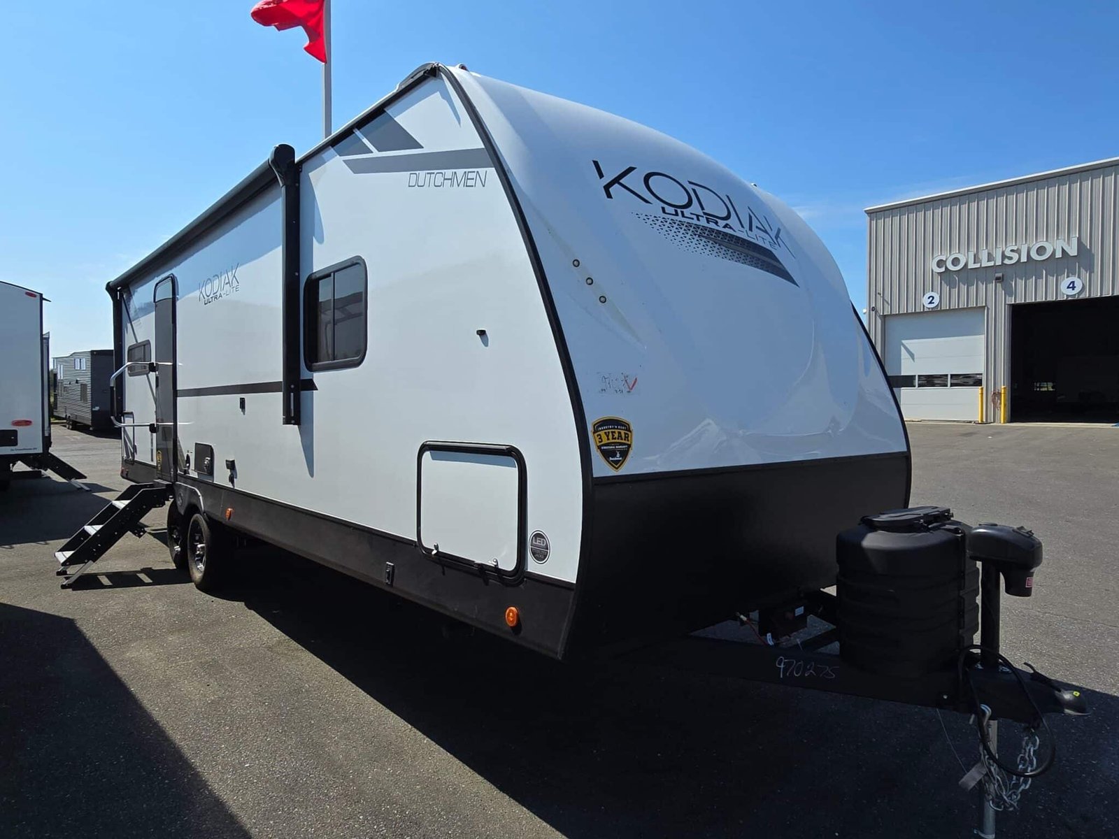 2025-Dutchmen-Kodiak-Ultra-Lite-257RKSL-Travel-Trailer-Stock-M3499-on-sale-at-Poulsbo-RV-12-scaled-1.jpg