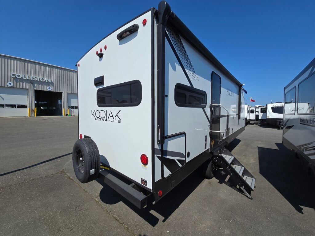 2025-Dutchmen-Kodiak-Ultra-Lite-257RKSL-Travel-Trailer-Stock-M3499-on-sale-at-Poulsbo-RV-3.jpg