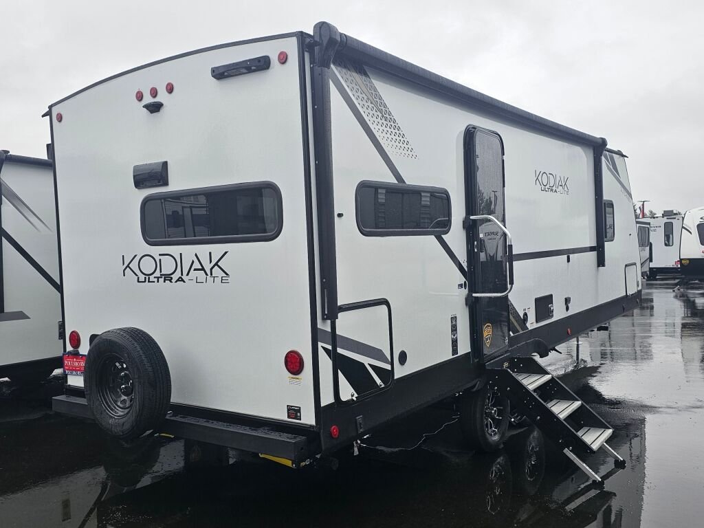 2025-Dutchmen-Kodiak-Ultra-Lite-257RKSL-Travel-Trailer-Stock-S673-on-sale-at-Poulsbo-RV-3.jpg