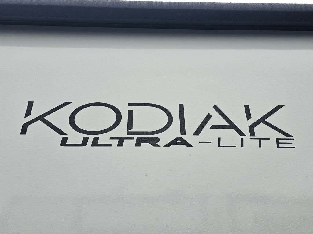2025-Dutchmen-Kodiak-Ultra-Lite-257RKSL-Travel-Trailer-Stock-S673-on-sale-at-Poulsbo-RV-4.jpg