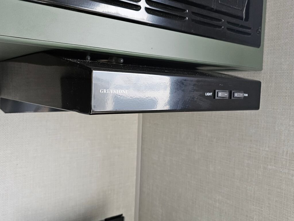2025-Forest-River-No-Boundaries-18-Series-NB18.1-Travel-Trailer-Stock-S718-on-sale-at-Poulsbo-RV-23.jpg