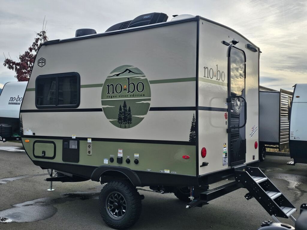 2025-Forest-River-No-Boundaries-18-Series-NB18.1-Travel-Trailer-Stock-S718-on-sale-at-Poulsbo-RV-3.jpg