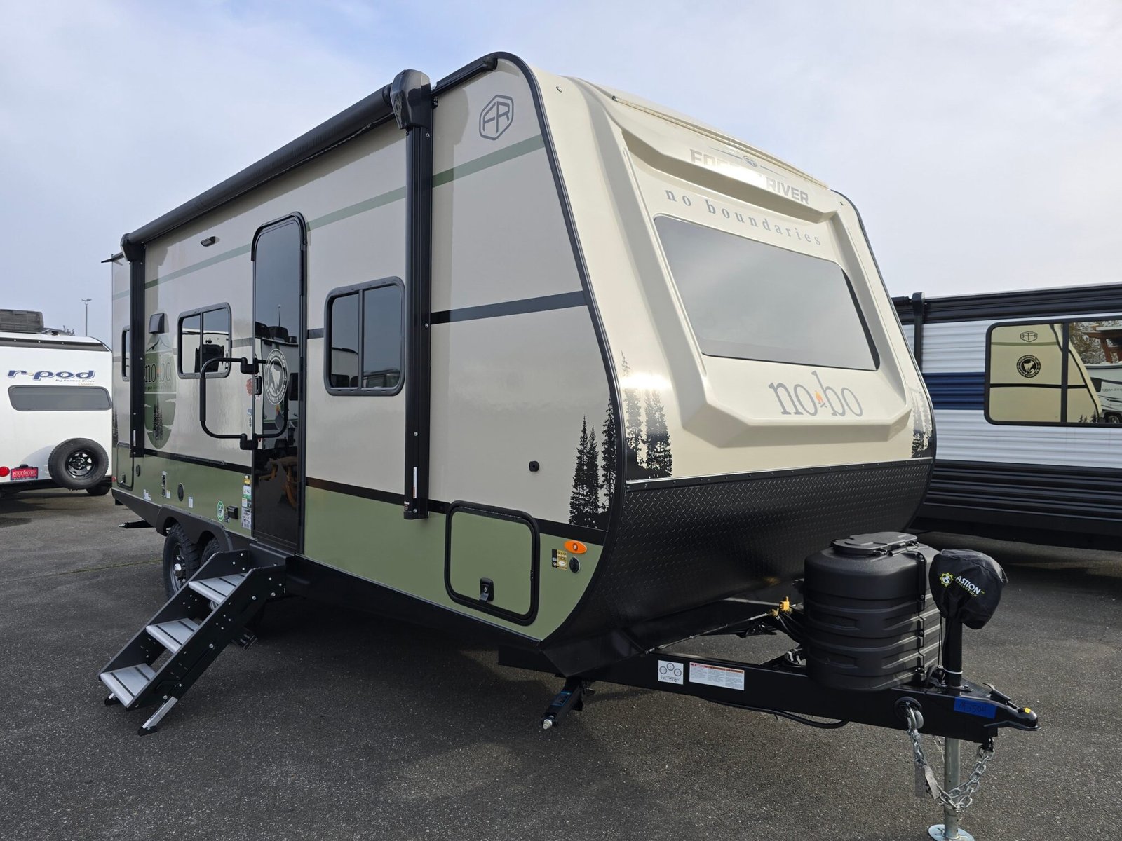 2025-Forest-River-No-Boundaries-NB20.1-Travel-Trailer-Stock-M3504-on-sale-at-Poulsbo-RV-13-scaled-1.jpg