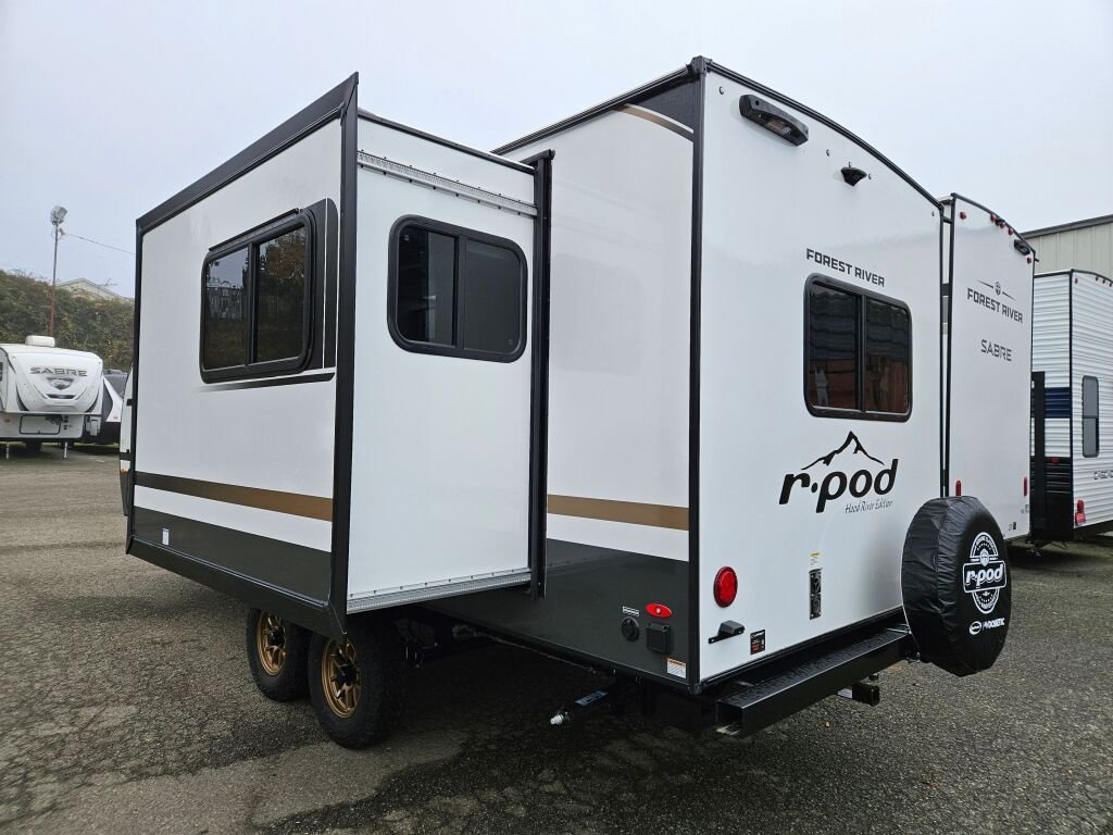 2025-Forest-River-R-Pod-RP-198-Travel-Trailer-Stock-E5829-on-sale-at-Poulsbo-RV-2.jpg