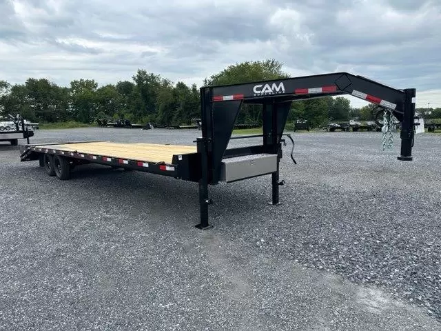 Cam-Superline-8.5x30-Gooseneck-Deckover-Equipment-Trailer-Full-Width-Ramps-Self-Clean-Beavertail-5-1.webp