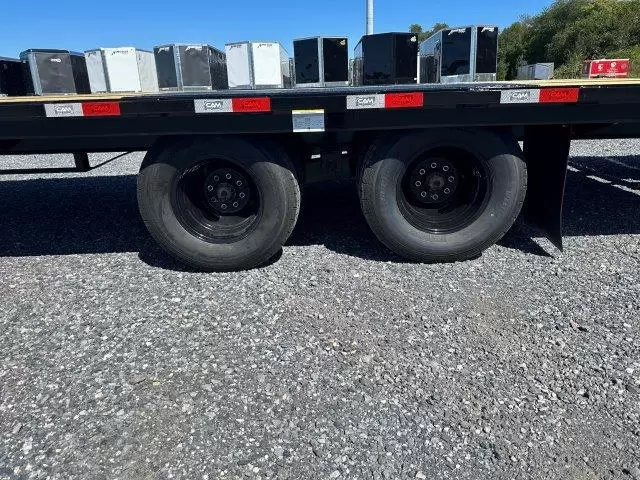 Cam-Superline-8.5×305-Gooseneck-Deckover-Equipment-Trailer-Full-Width-Ramps-10K-Axles-3.webp
