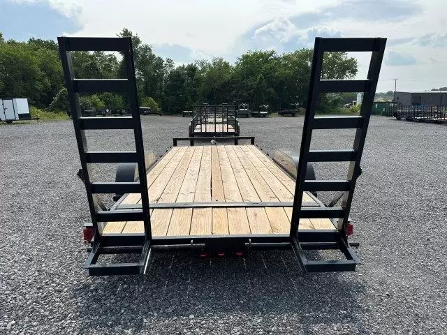 Carry-On-7×18-Low-Profile-Equipment-Trailer-Beavertail-Ladder-Ramps-10K-GVW-2.webp